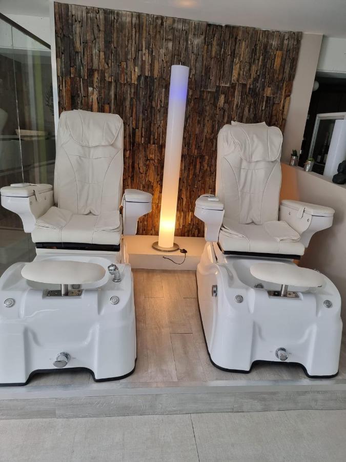 Hotel Monte Cristo Hoeselt Εξωτερικό φωτογραφία